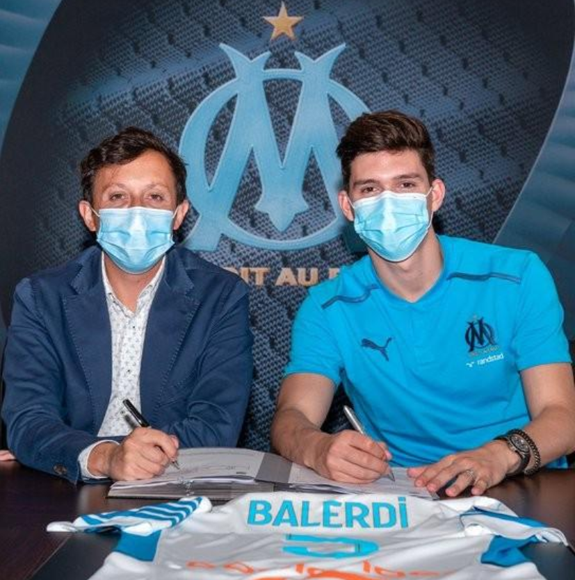 今晨上海海港官宣签约——法甲节点到来,引发热议,团队化学反应显著的简单介绍 今晨上海海港官宣签约——法甲节点到来,引发热议,团队化学反应显著的简单介绍