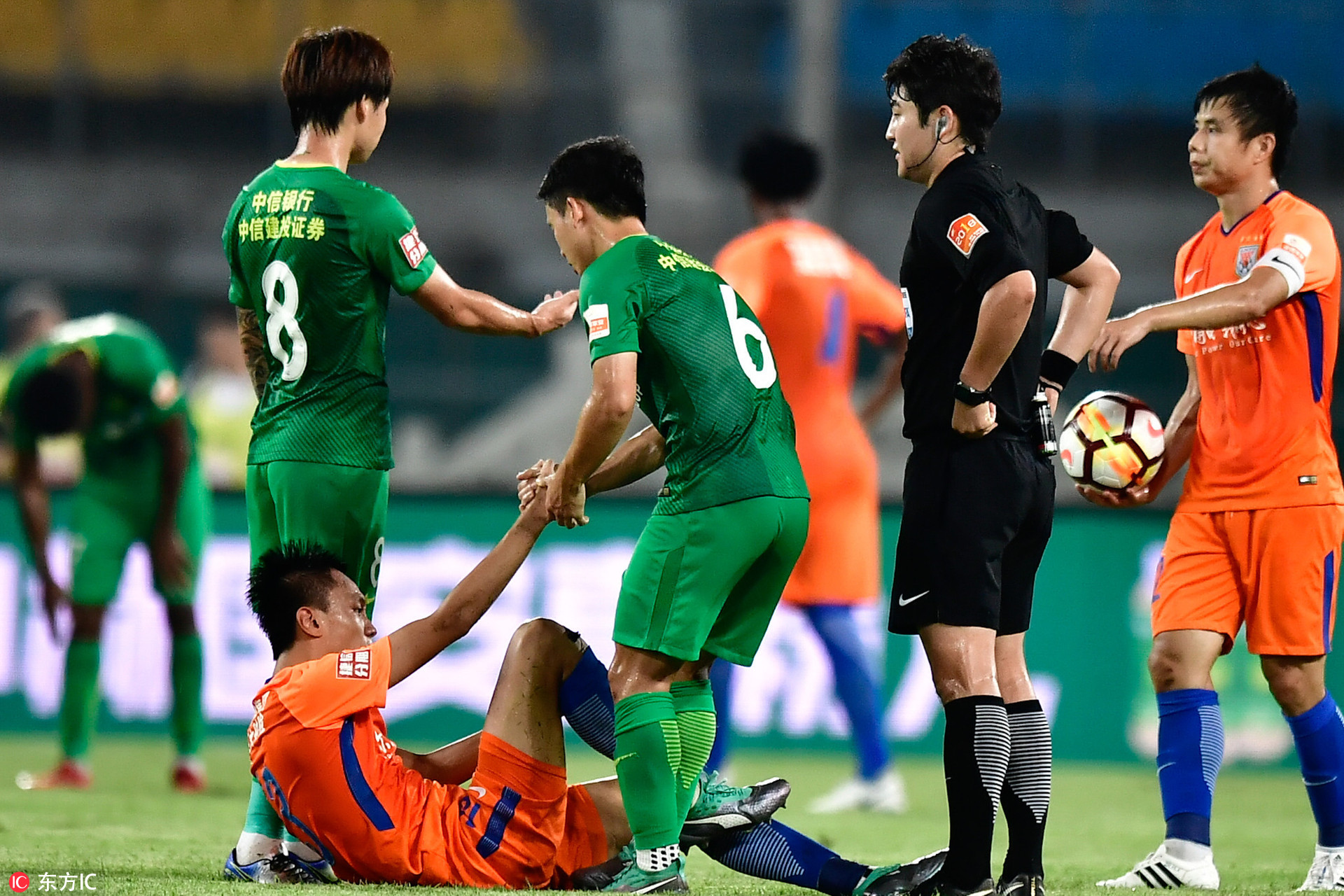 关于里尔发布备战花絮,赛前主帅复盘,中超任务艰巨,球探报告显示潜力的信息 关于里尔发布备战花絮,赛前主帅复盘,中超任务艰巨,球探报告显示潜力的信息